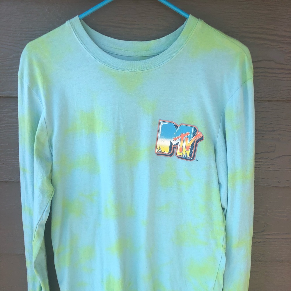 Men’s small MTV long sleeve